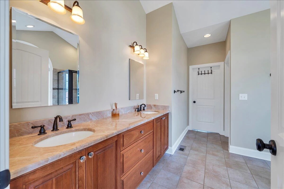 414 Augusta WAY - Photo 34