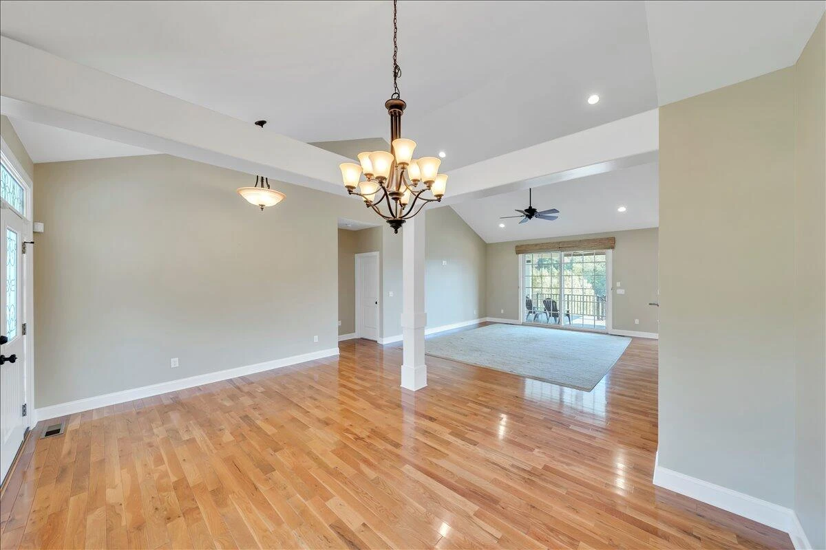 414 Augusta WAY - Photo 6