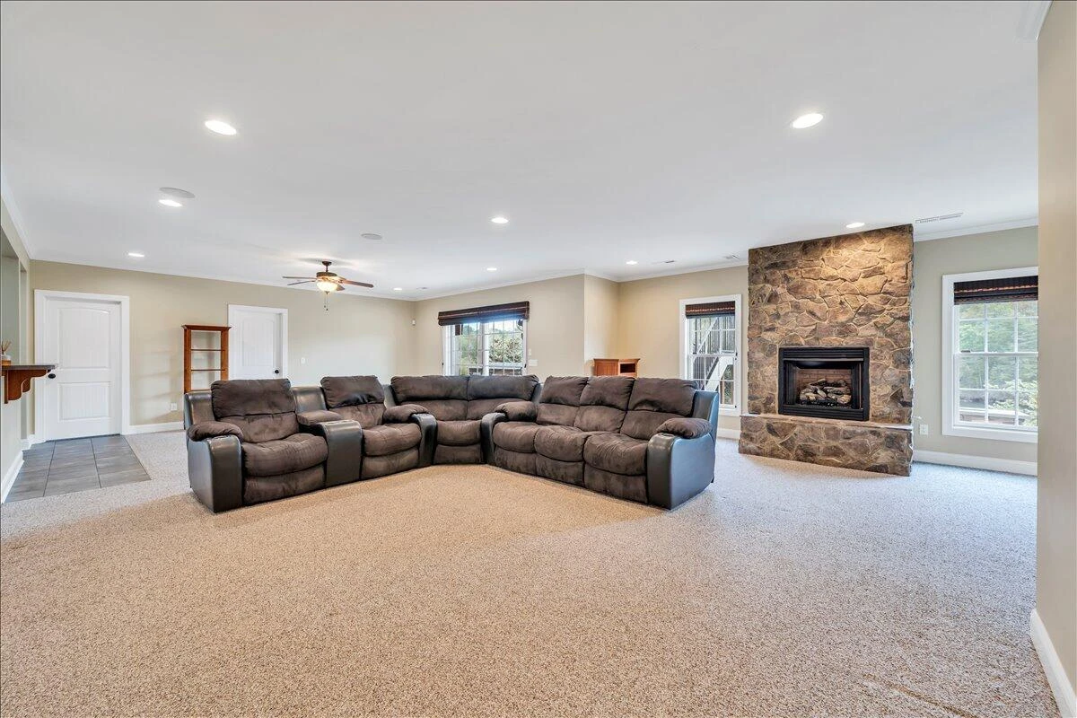 414 Augusta WAY - Photo 68
