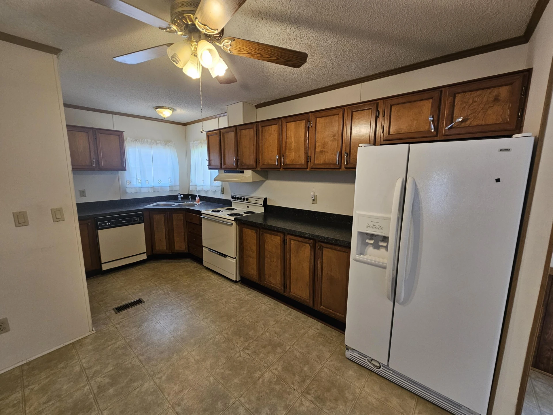 4893 Lee Hwy - Photo 5