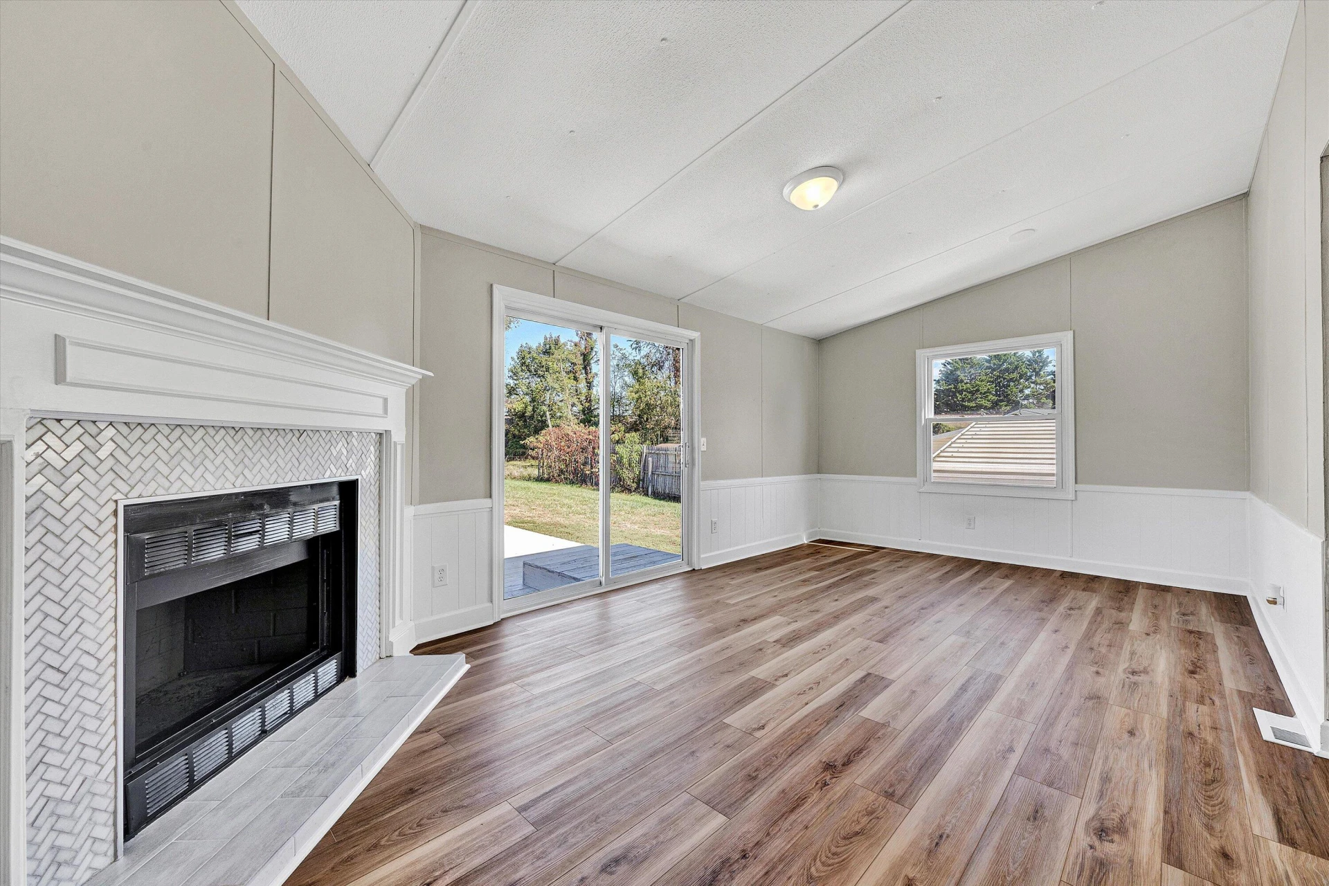 1030 Church ST NE - Photo 19
