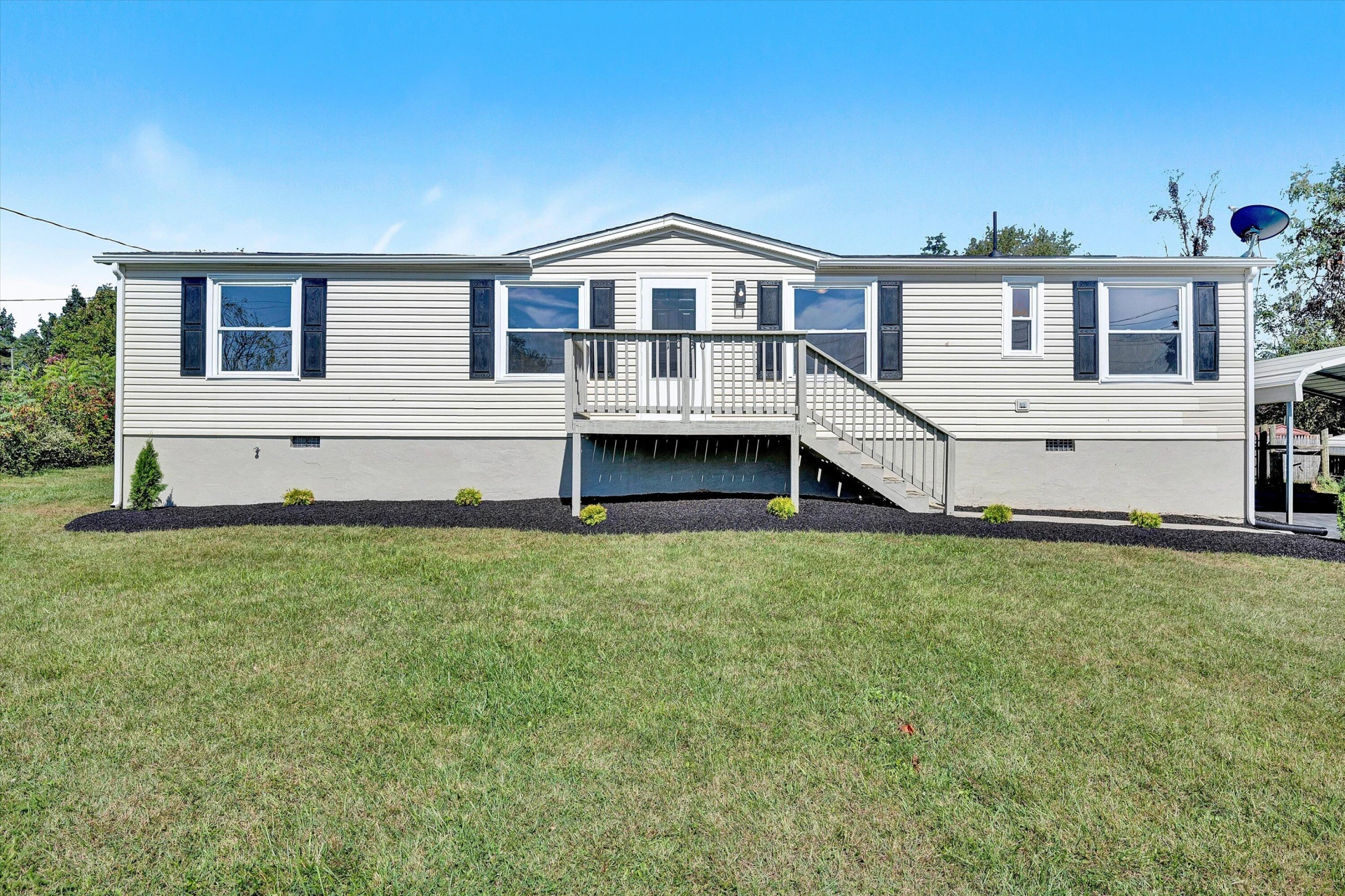 1030 Church ST NE - Photo 4