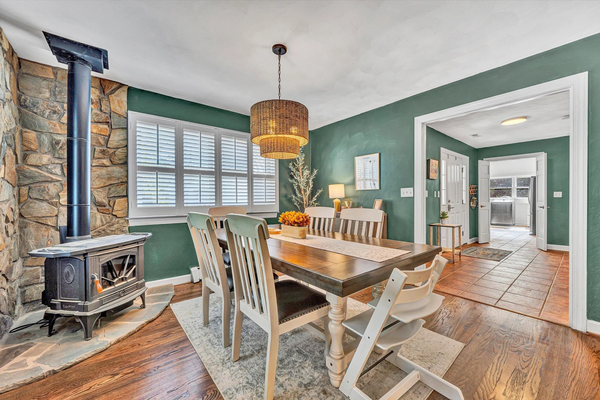 225 N Hancock ST - Photo 16