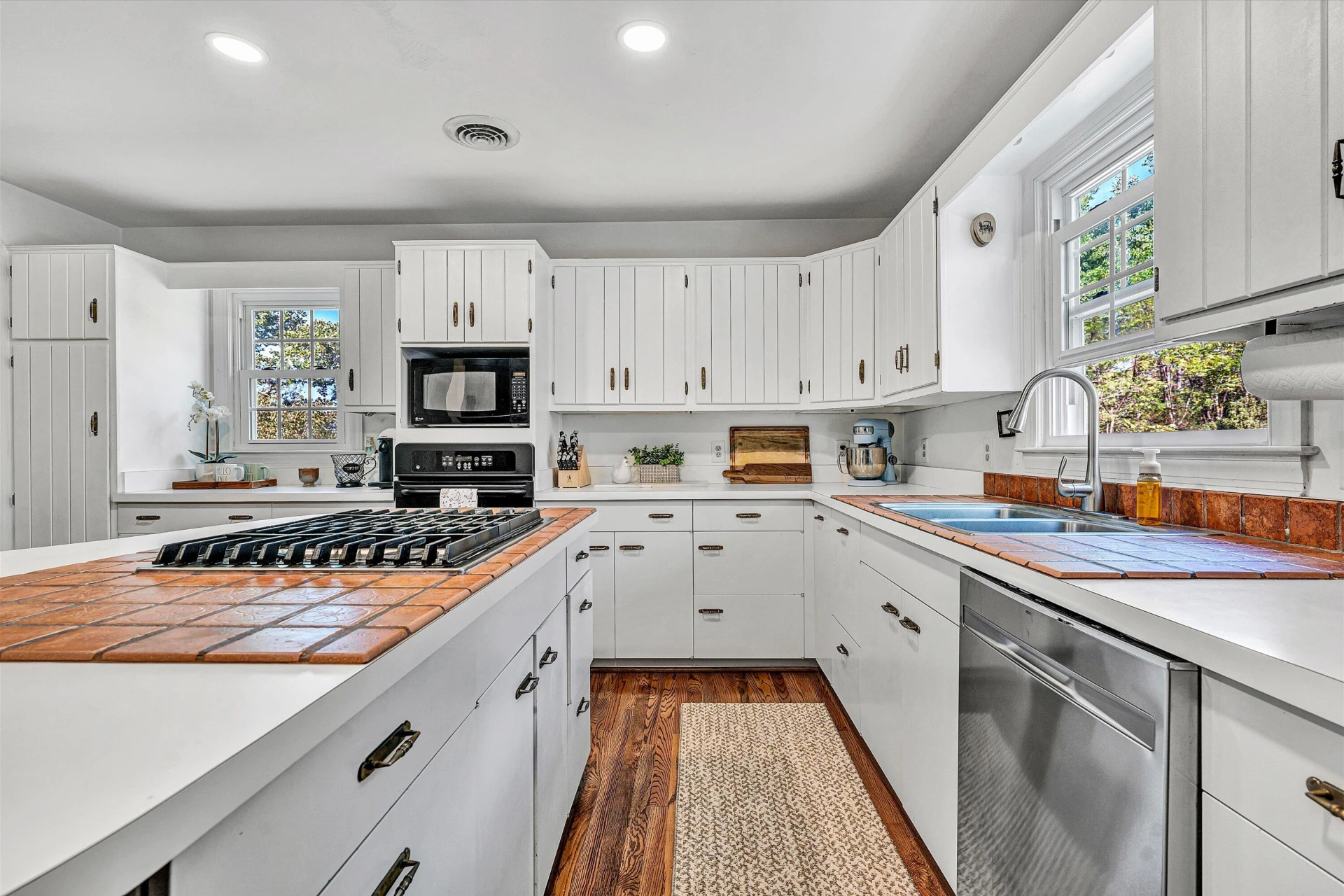 225 N Hancock ST - Photo 17