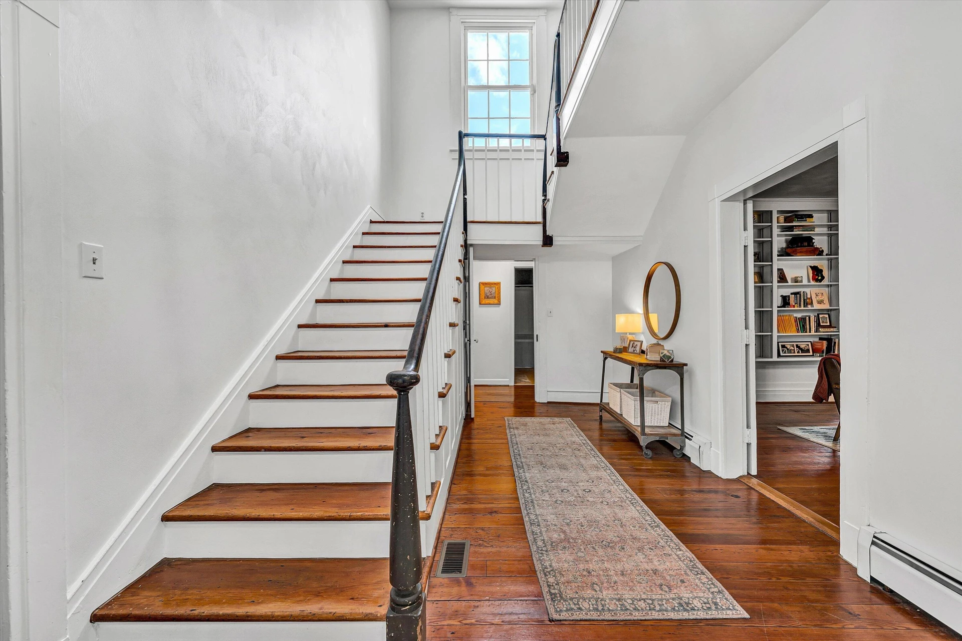 225 N Hancock ST - Photo 9
