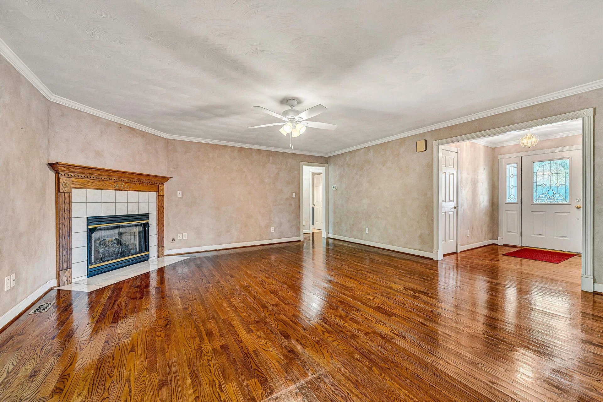 1012 Almond DR - Photo 13