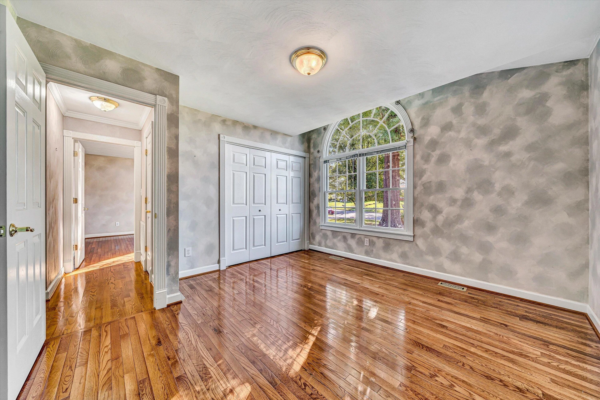 1012 Almond DR - Photo 27