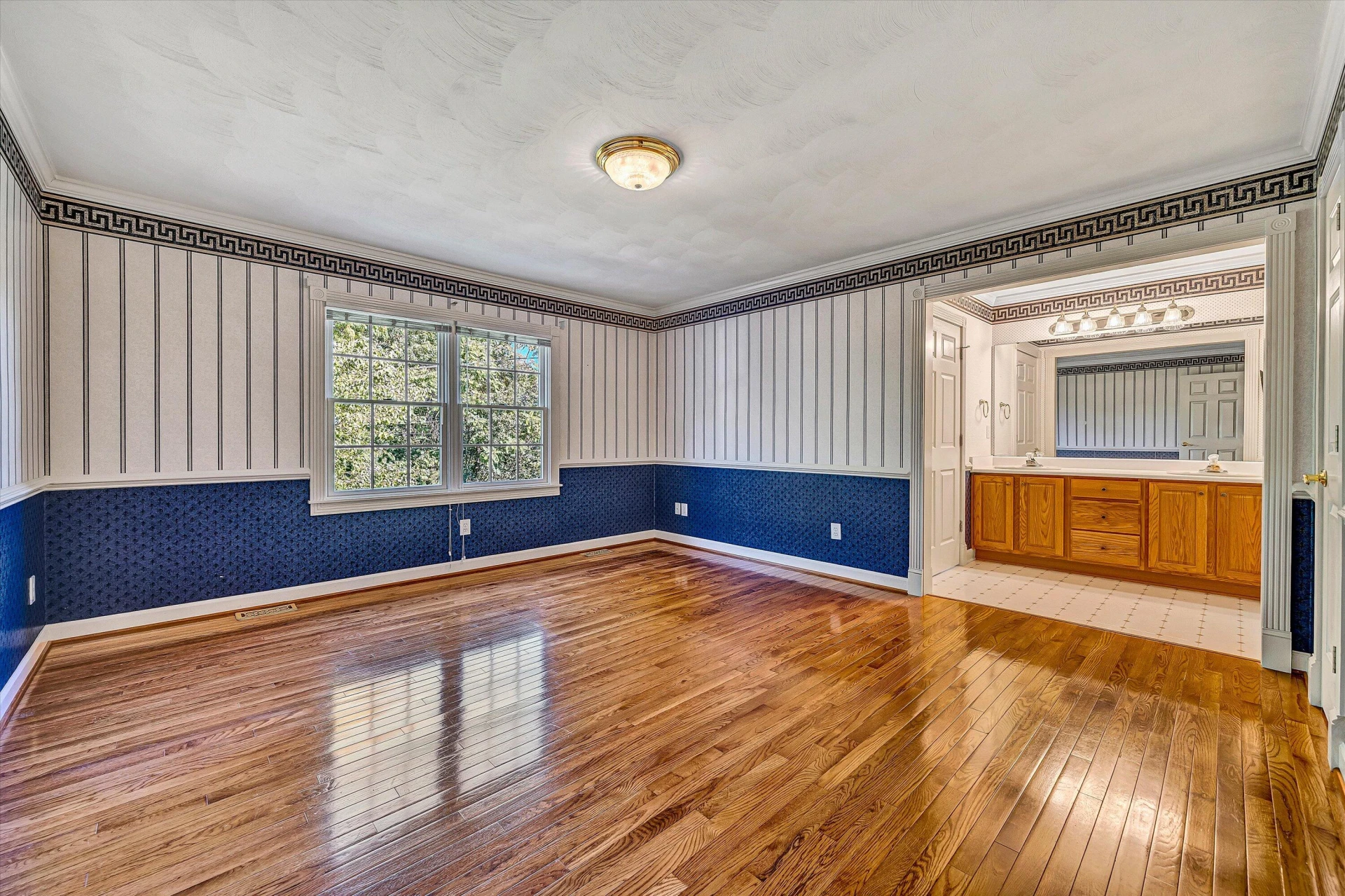 1012 Almond DR - Photo 28