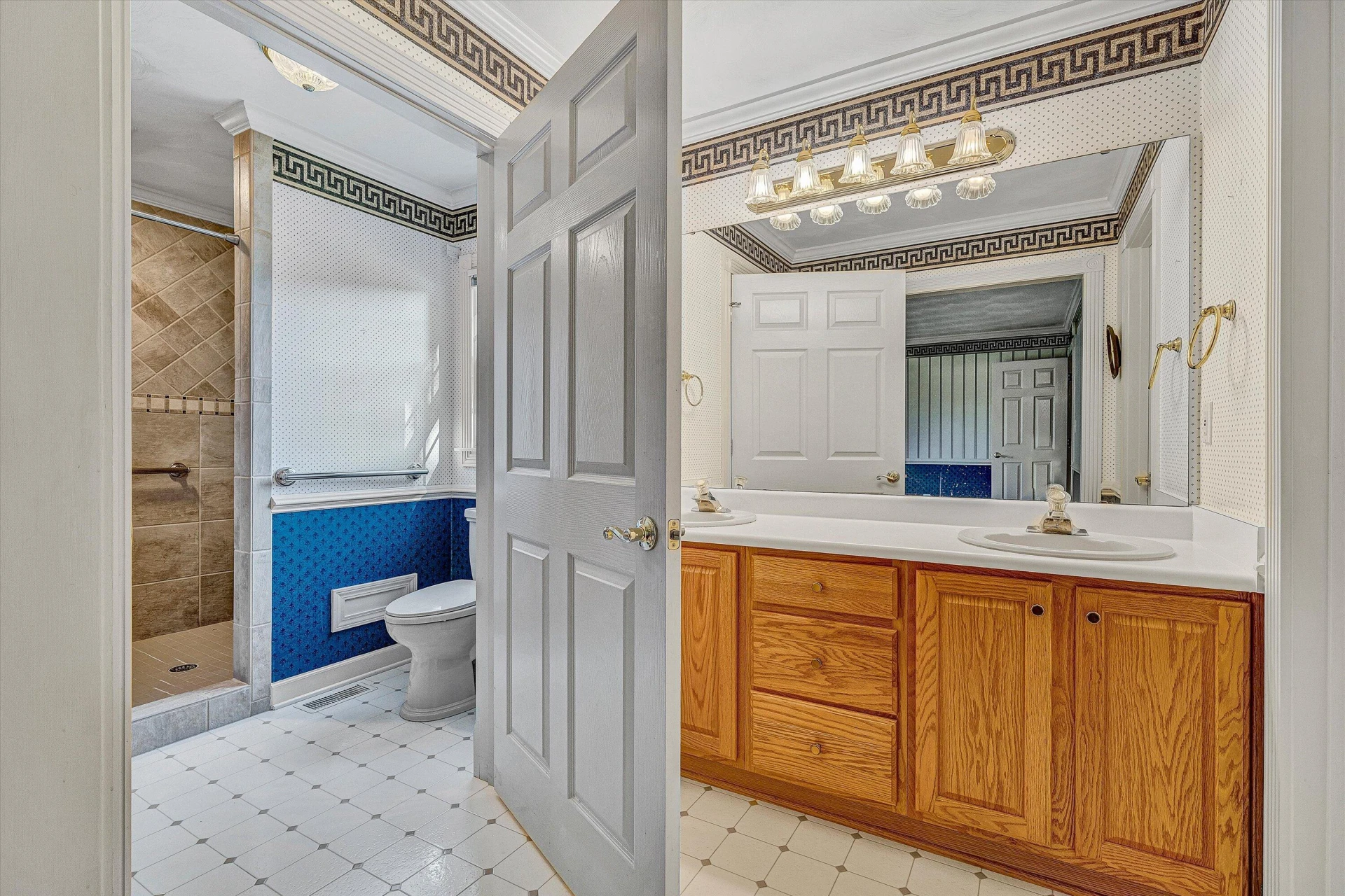 1012 Almond DR - Photo 30