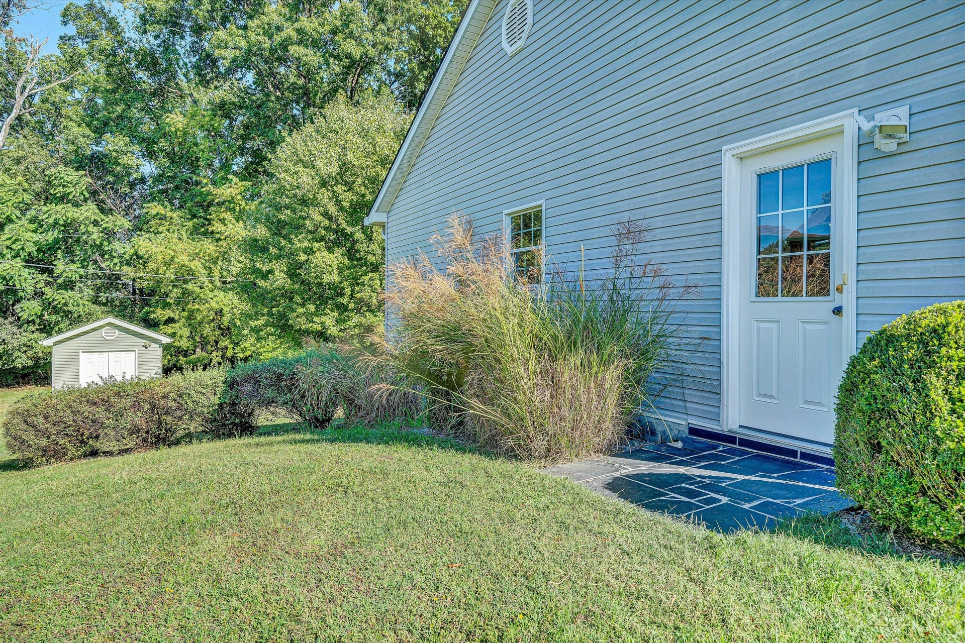 1012 Almond DR - Photo 44