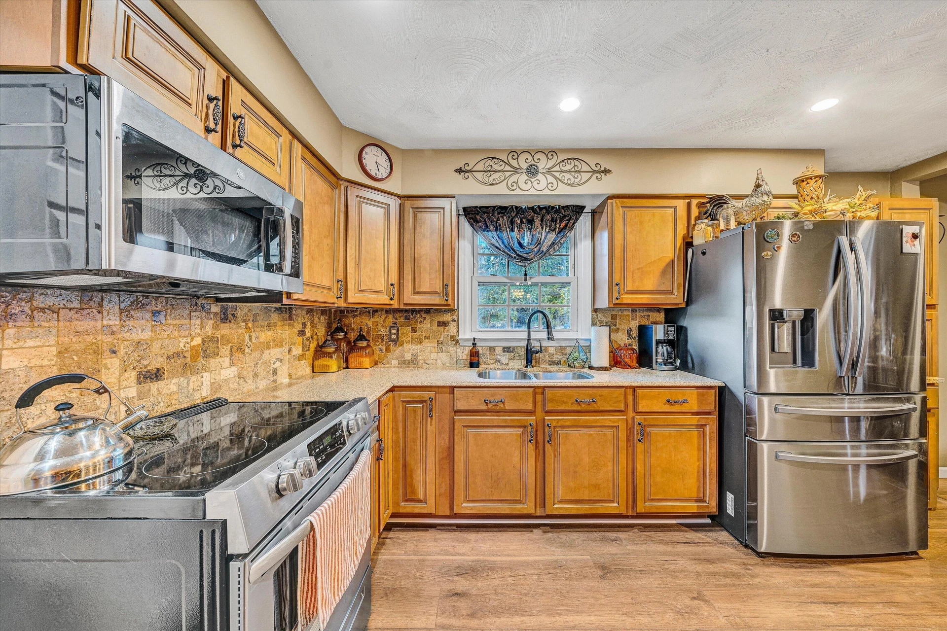 248 Ridgeway CIR - Photo 19