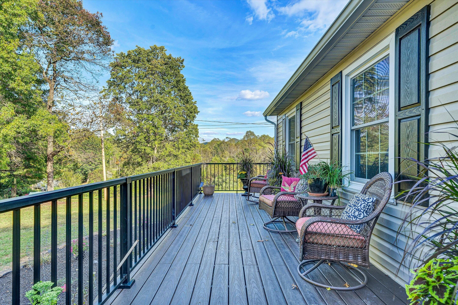 248 Ridgeway CIR - Photo 4