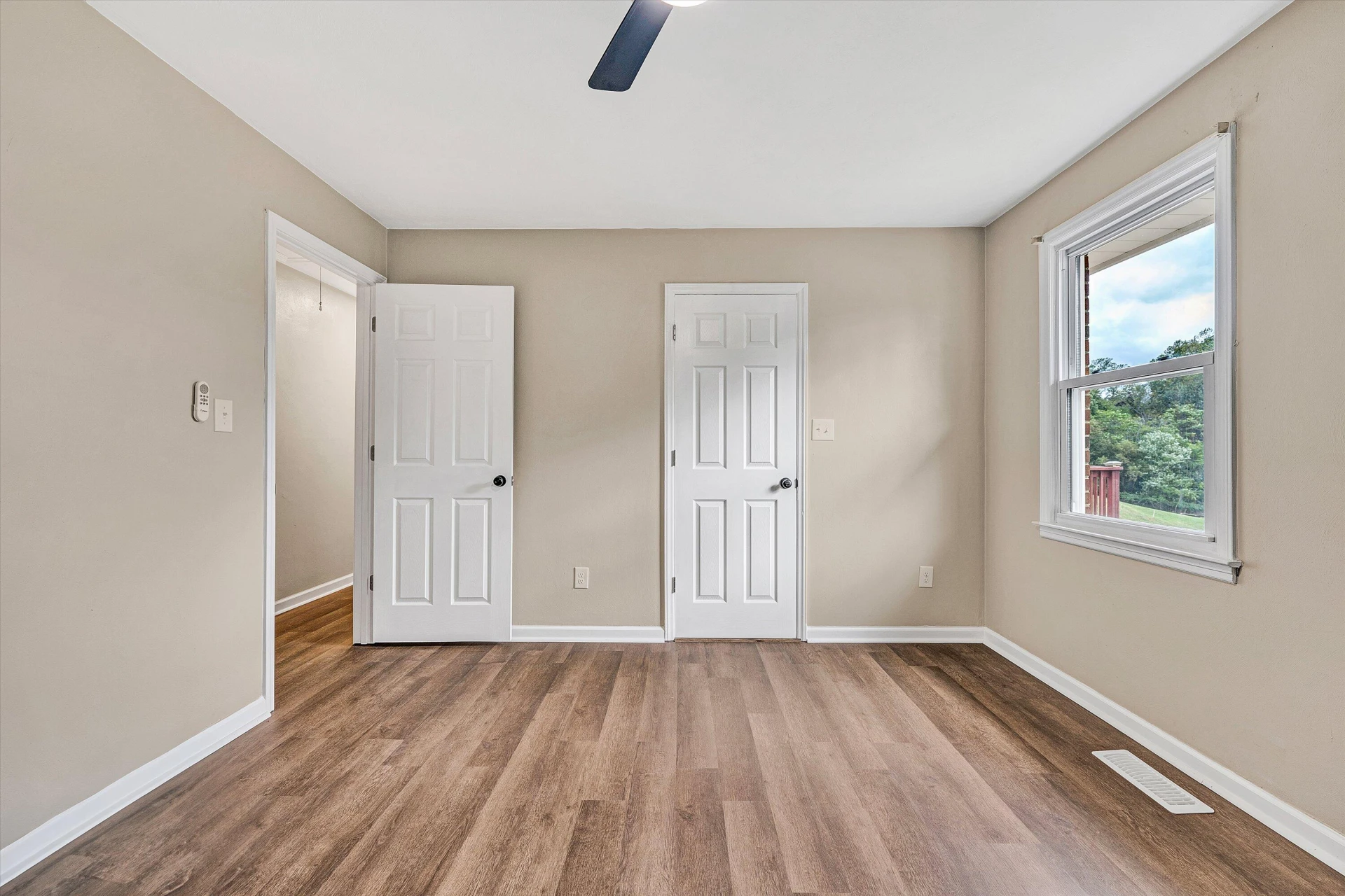 2847 Tulip LN - Photo 19