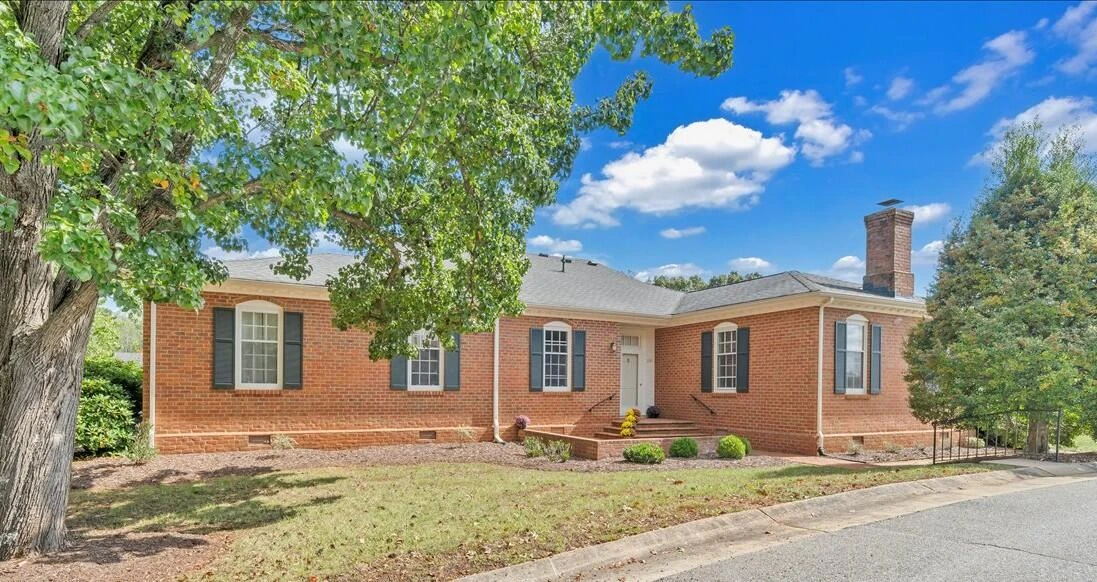 100 Carriage WAY