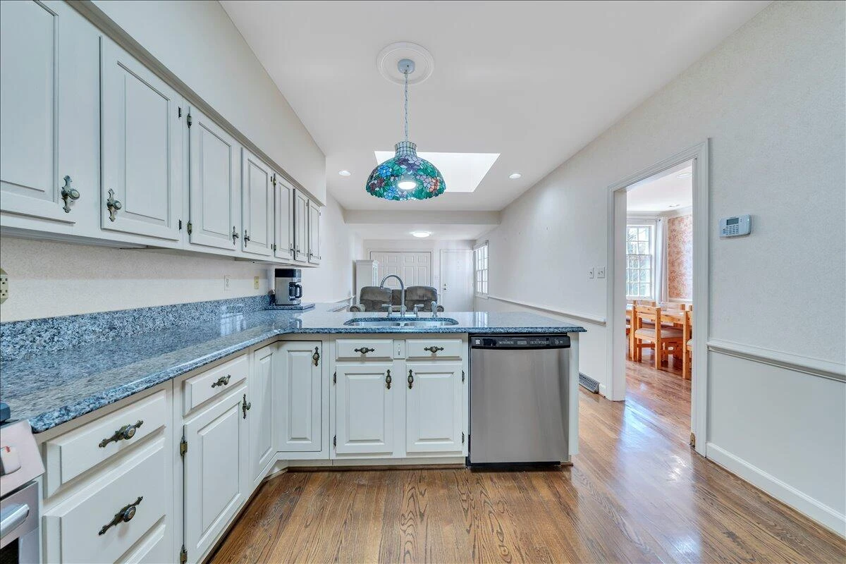 100 Carriage WAY - Photo 10