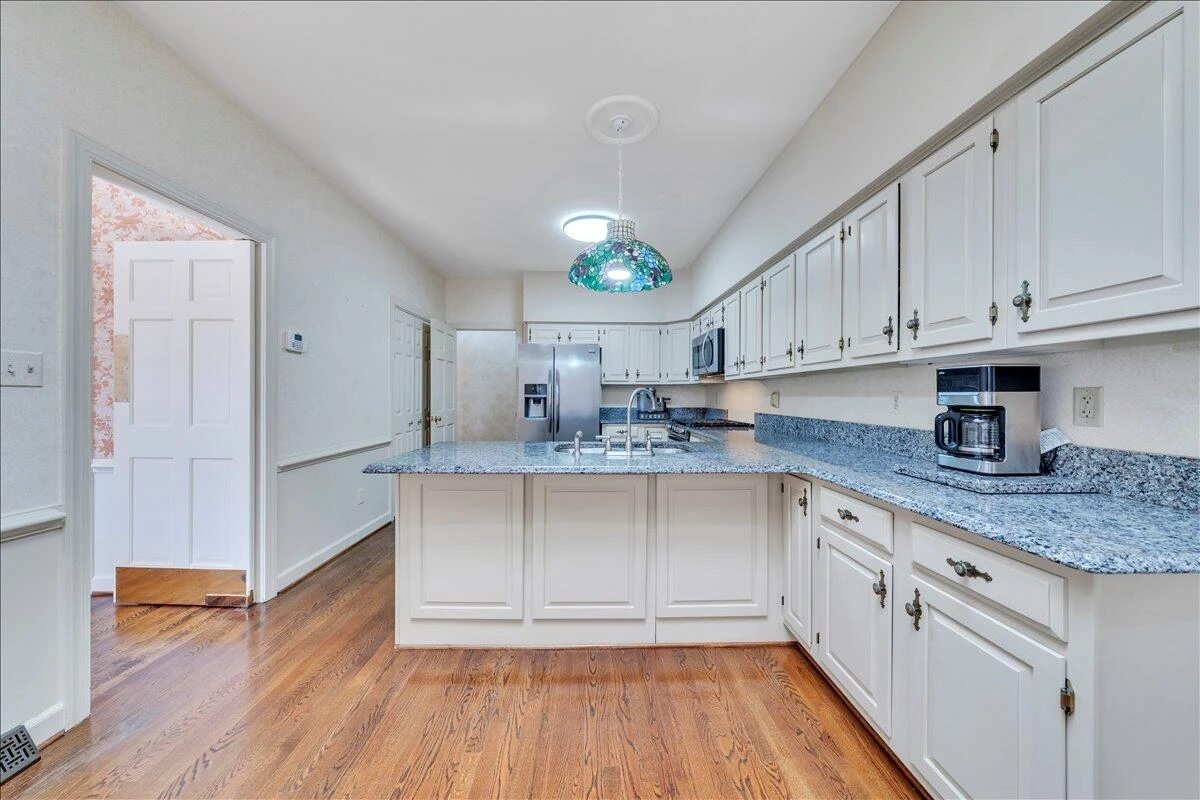 100 Carriage WAY - Photo 12