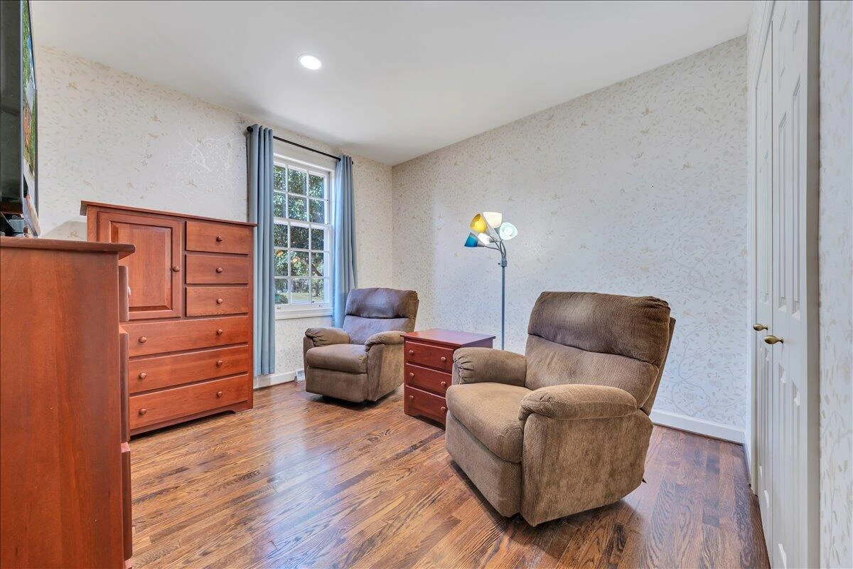 100 Carriage WAY - Photo 22
