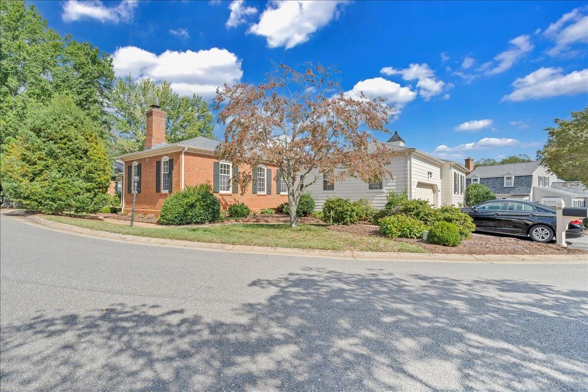 100 Carriage WAY - Photo 26