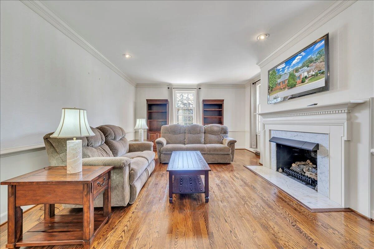 100 Carriage WAY - Photo 5