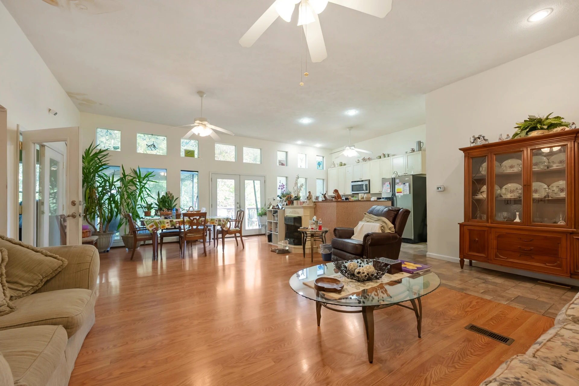 6286 Chestnut Ridge RD - Photo 11