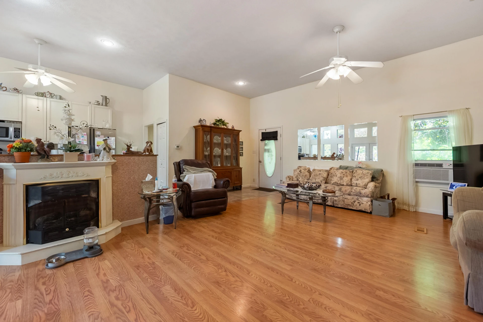 6286 Chestnut Ridge RD - Photo 14