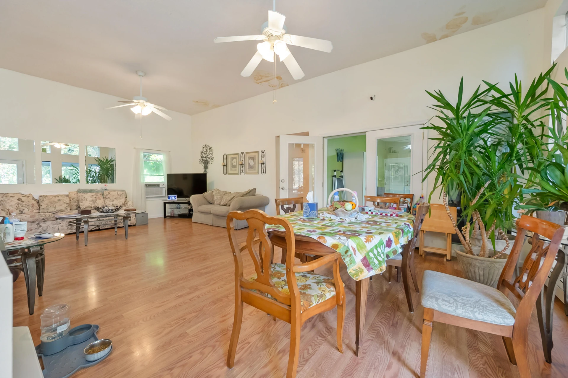 6286 Chestnut Ridge RD - Photo 15