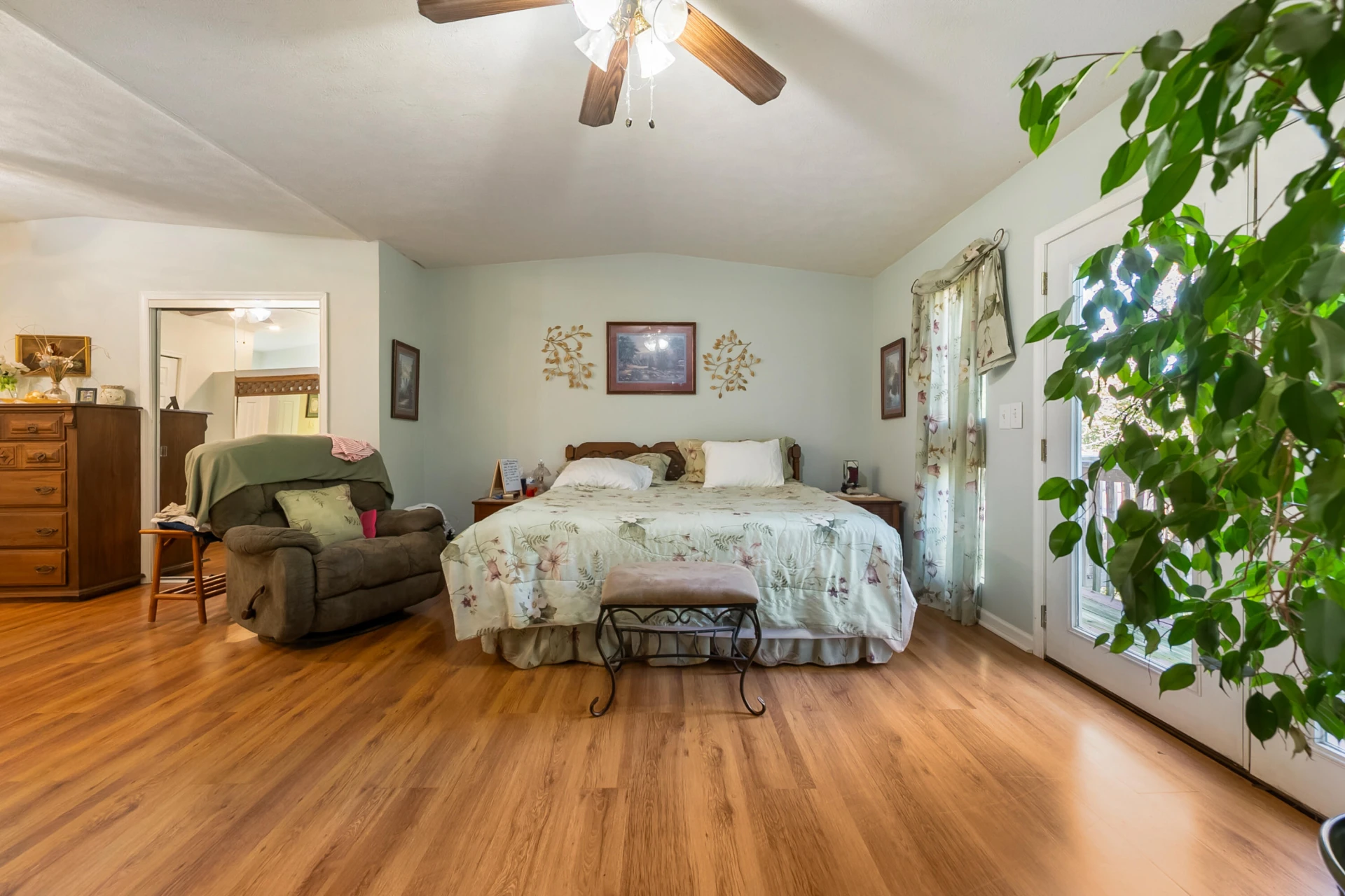6286 Chestnut Ridge RD - Photo 32