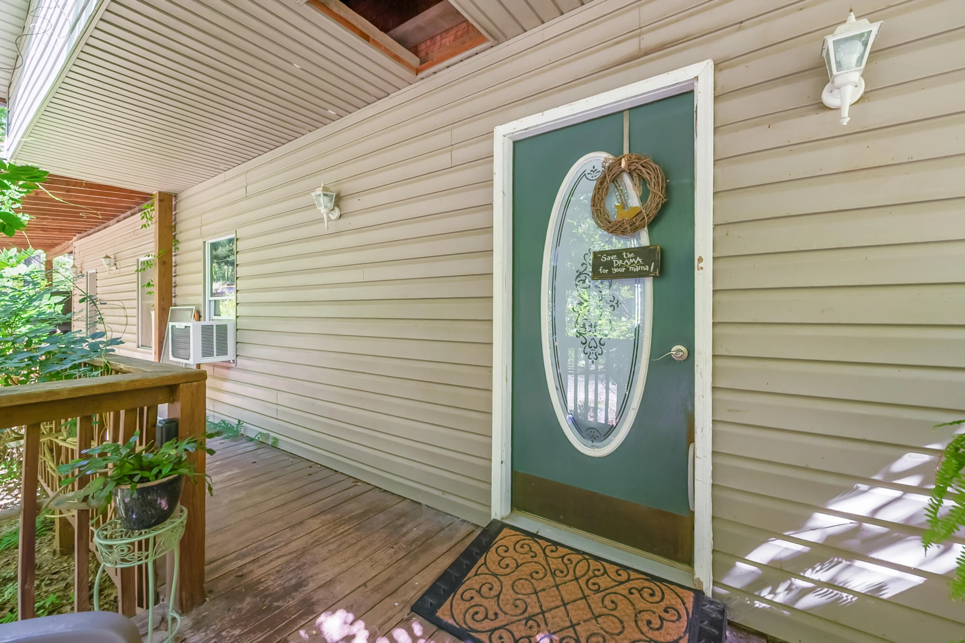 6286 Chestnut Ridge RD - Photo 5