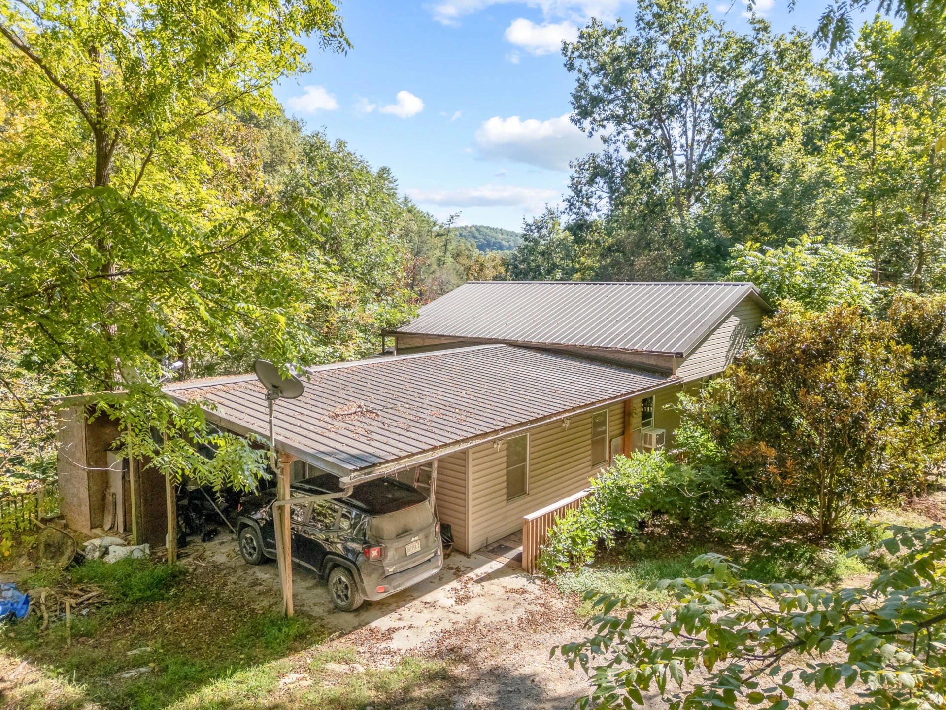 6286 Chestnut Ridge RD - Photo 7