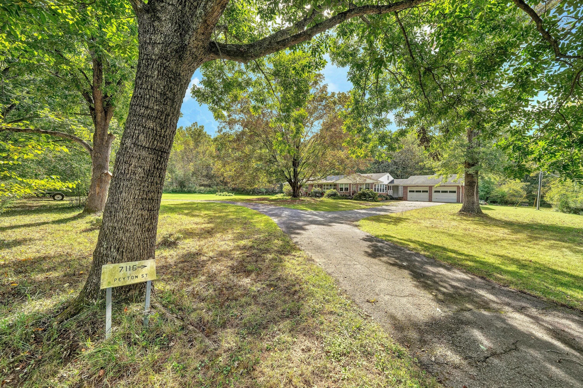 7116 Peyton ST - Photo 5