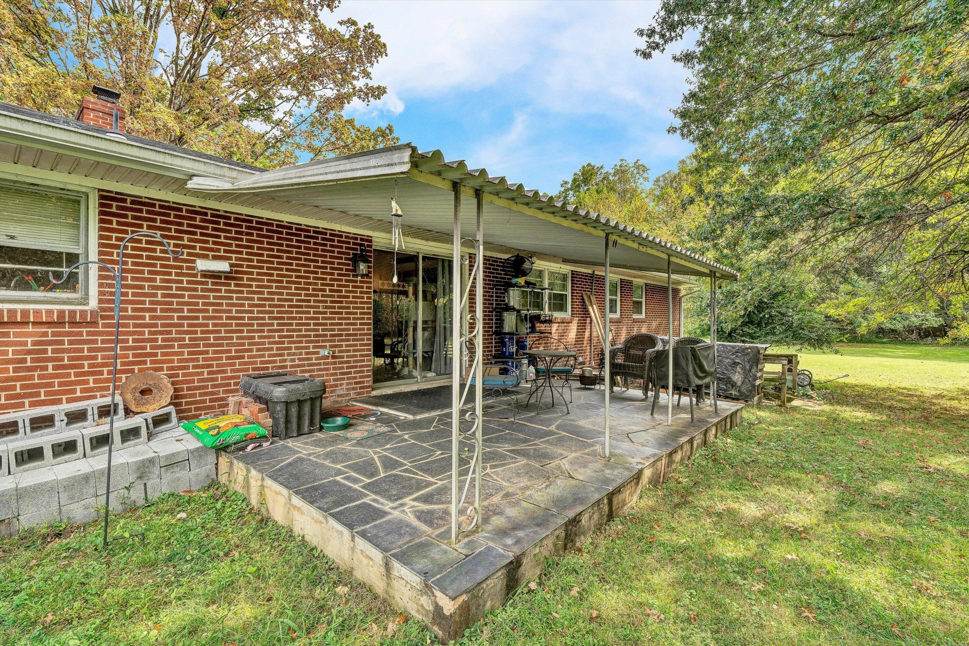 7116 Peyton ST - Photo 37