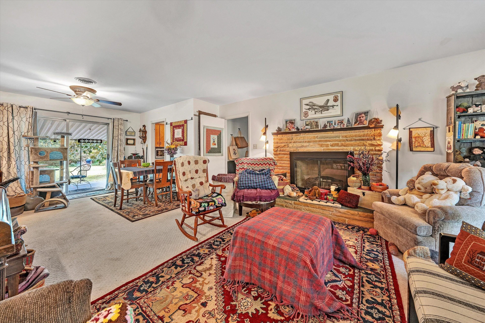 7116 Peyton ST - Photo 8