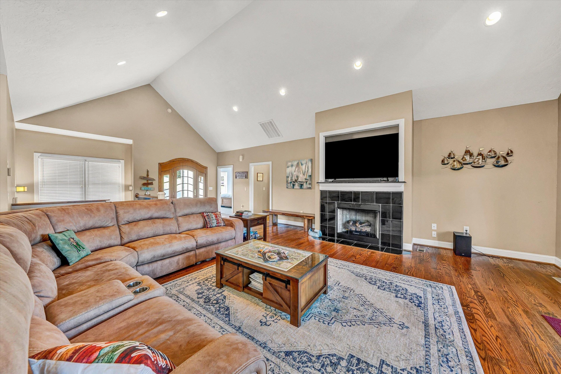 440 Augusta WAY - Photo 8