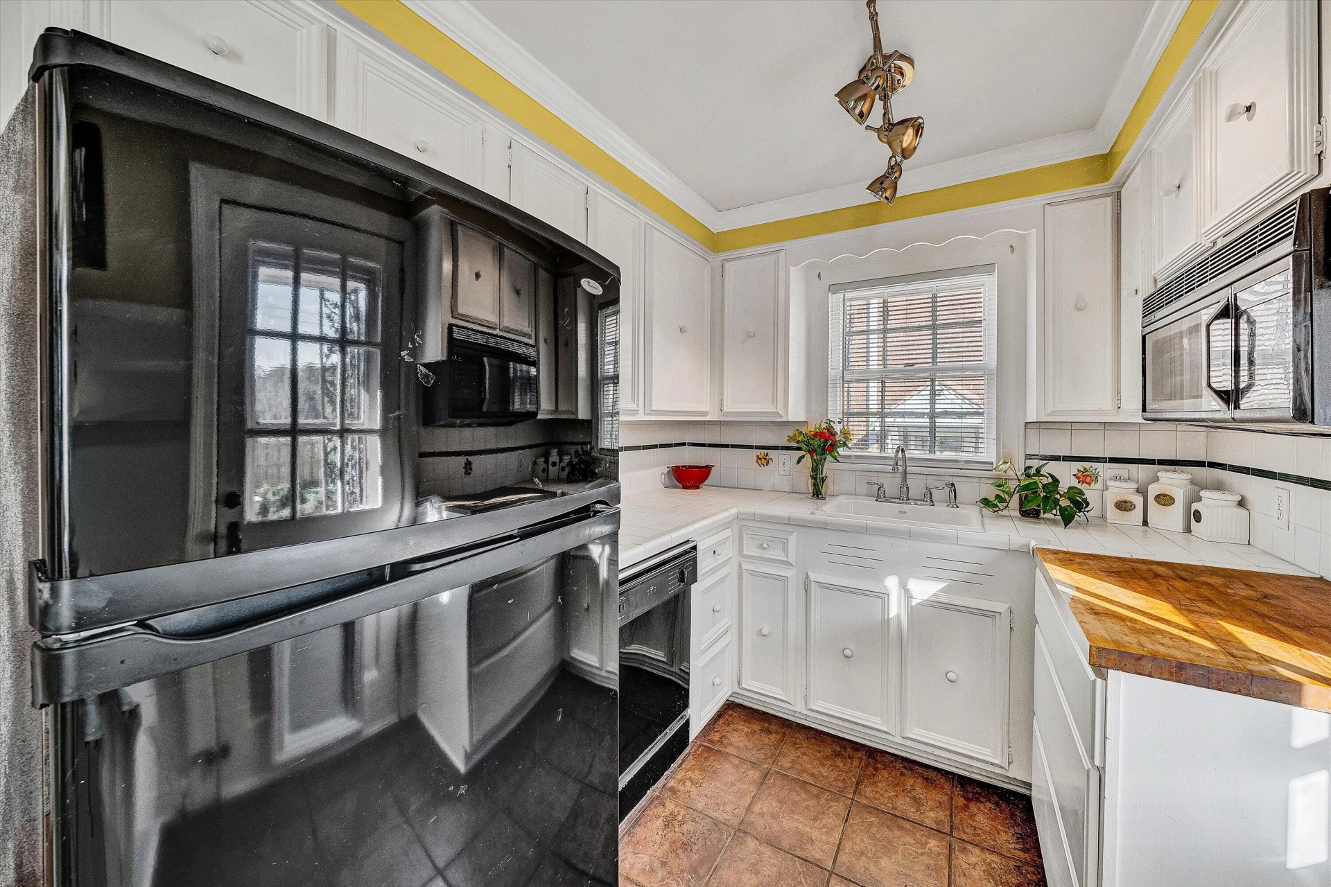2334 Maiden LN SW - Photo 14