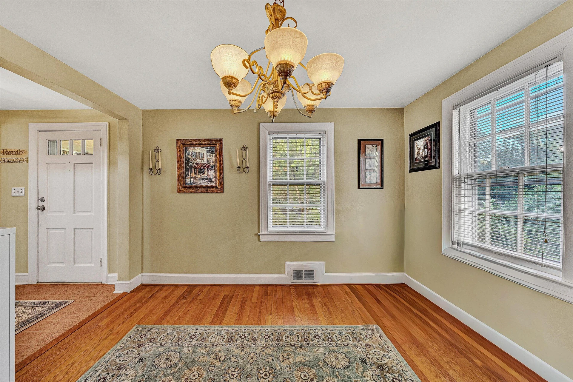 2334 Maiden LN SW - Photo 18