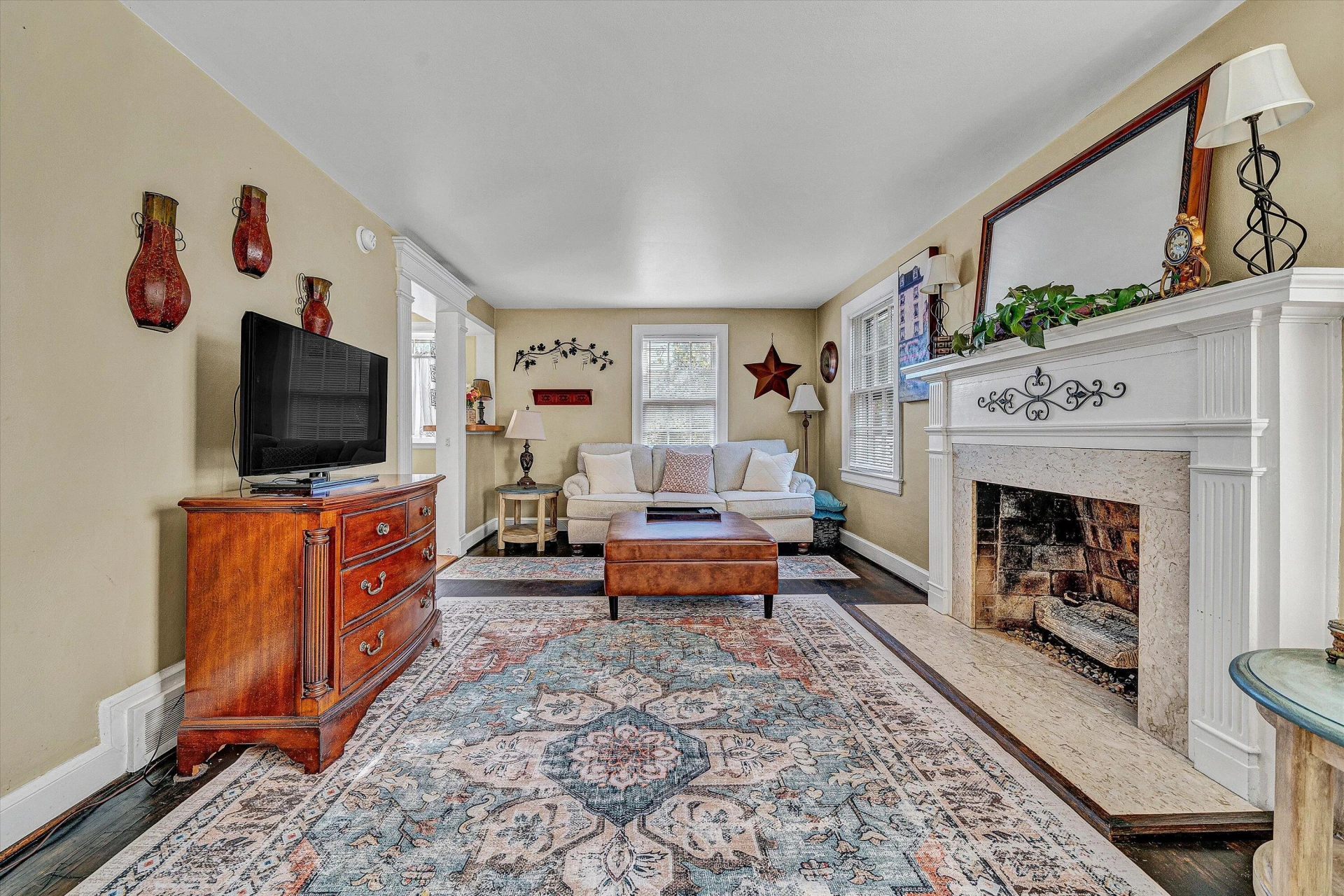 2334 Maiden LN SW - Photo 10