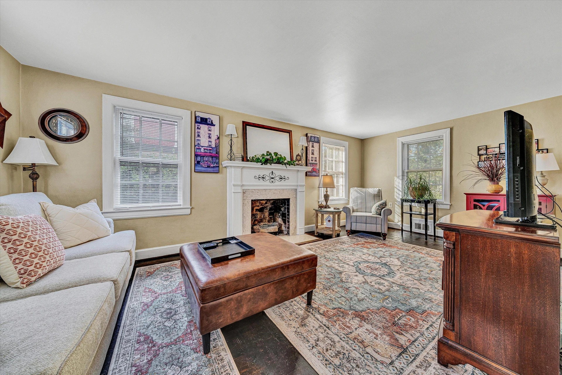 2334 Maiden LN SW - Photo 11