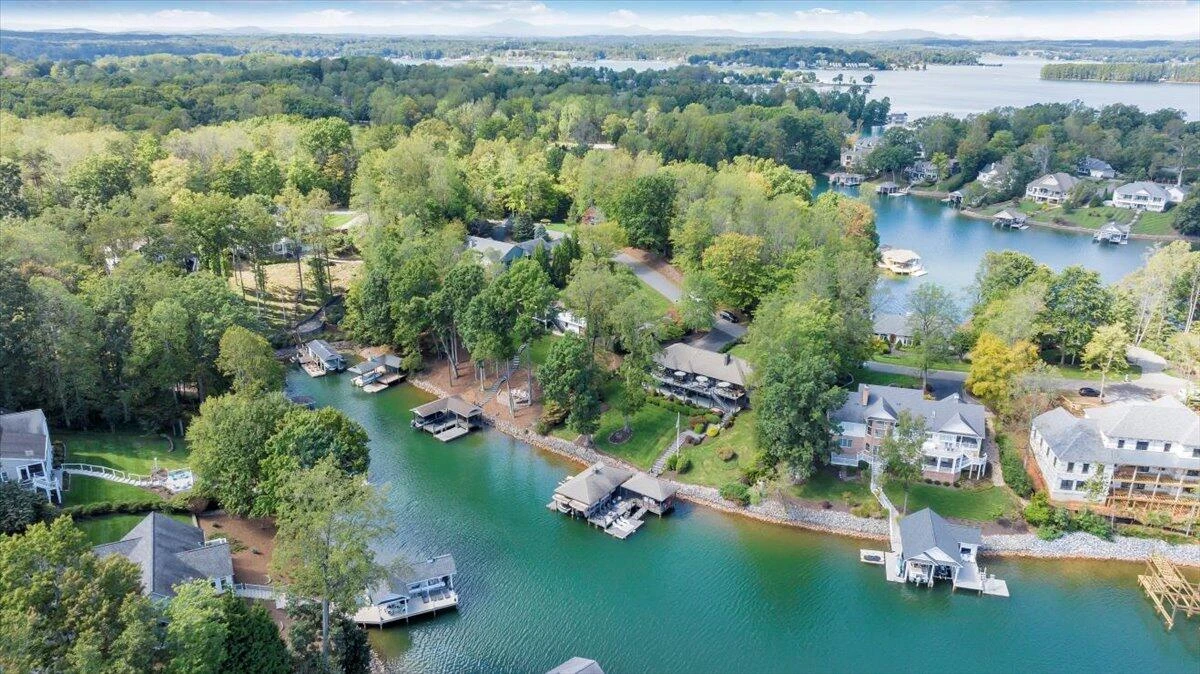 210 Upland Shores DR - Photo 102