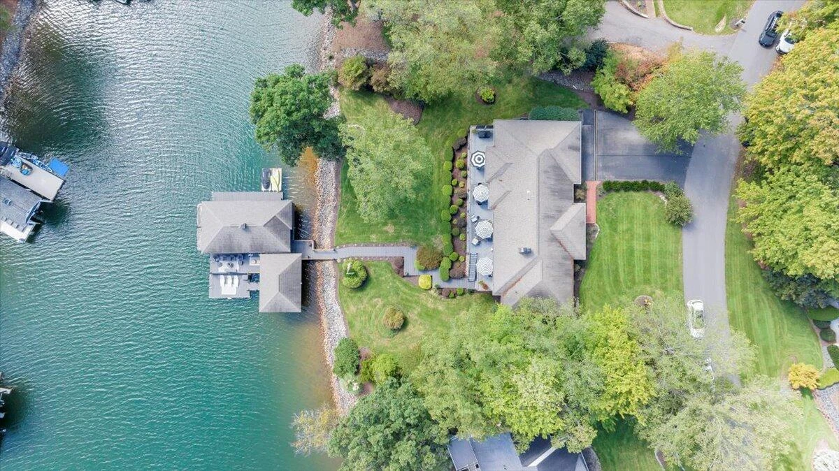 210 Upland Shores DR - Photo 103