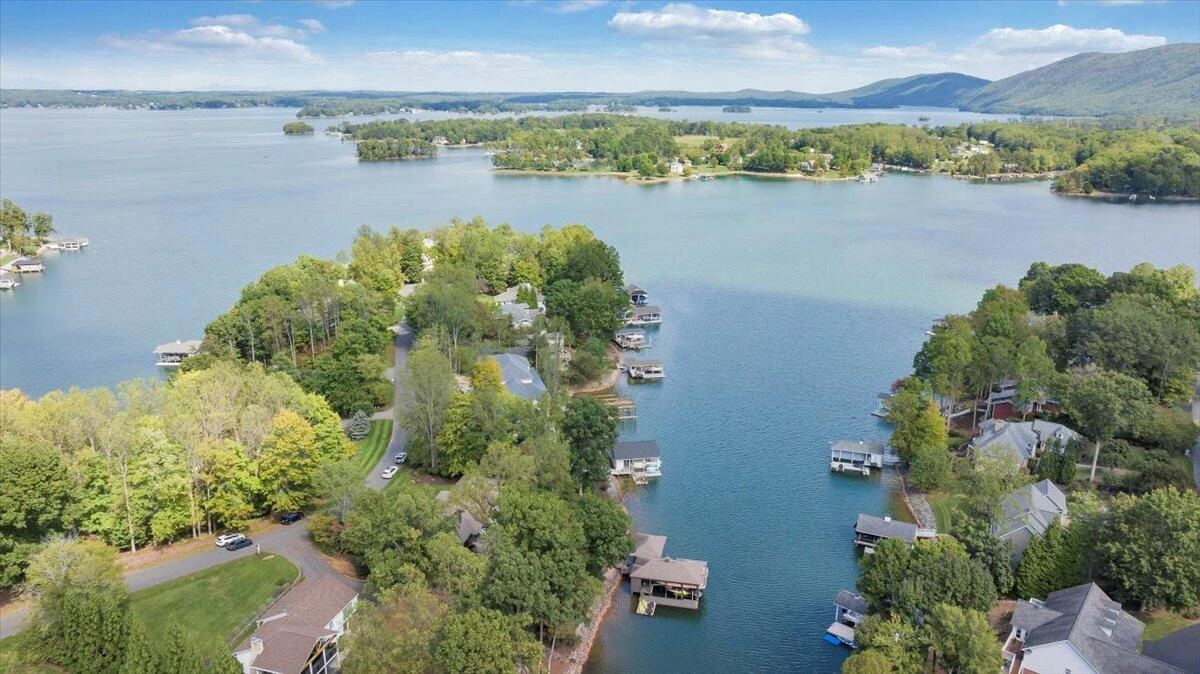 210 Upland Shores DR - Photo 108