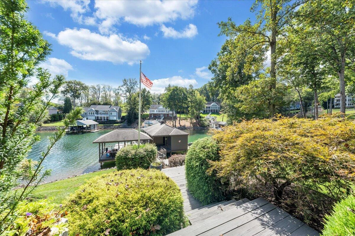 210 Upland Shores DR - Photo 69