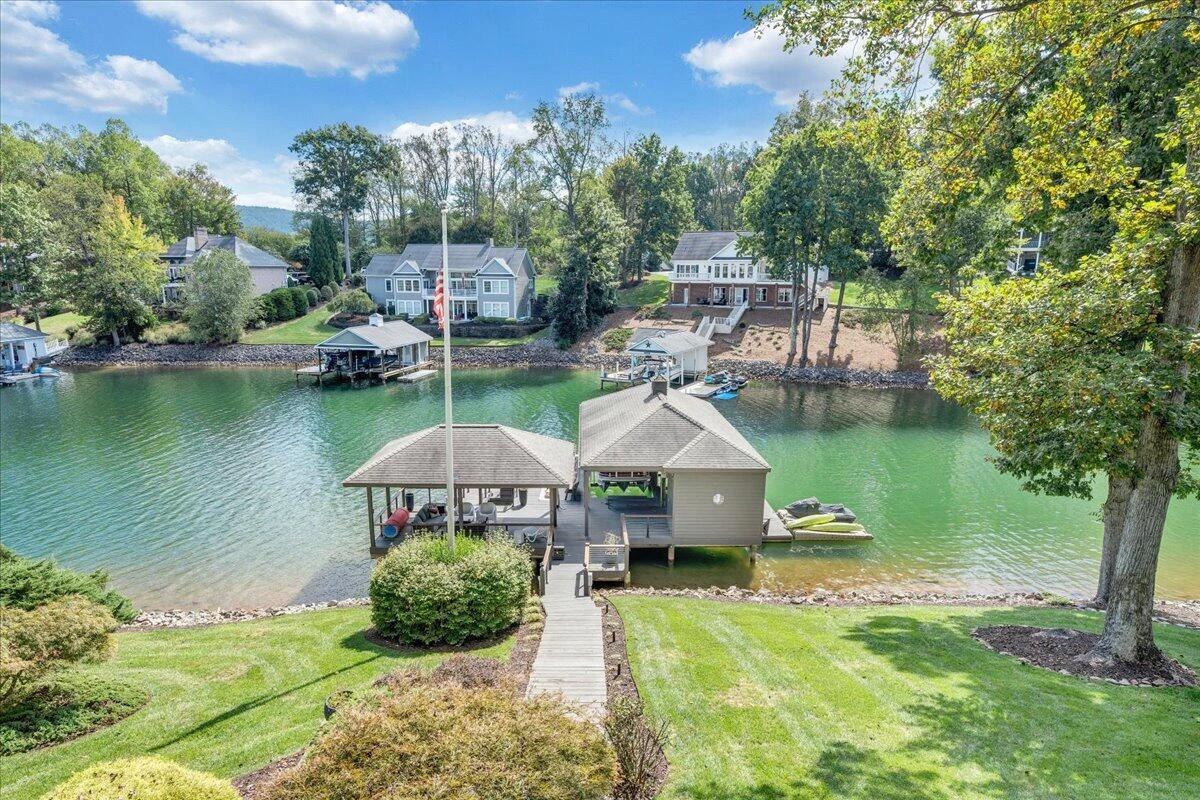 210 Upland Shores DR - Photo 96