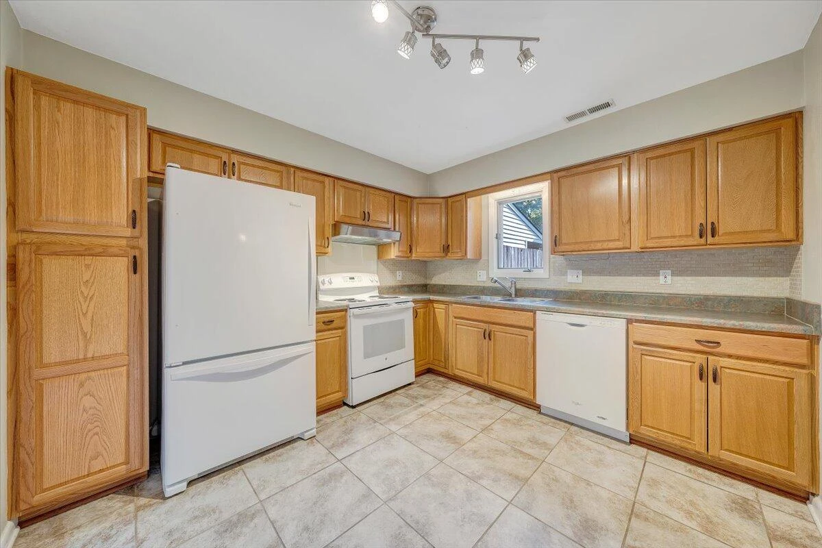 306 Windward DR #306 - Photo 13