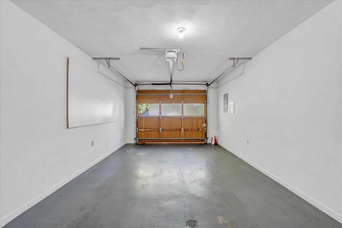 306 Windward DR #306 - Photo 33