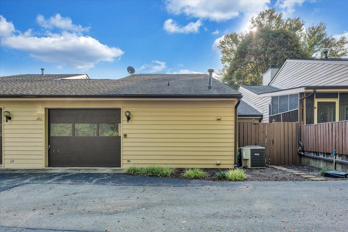 306 Windward DR #306 - Photo 44