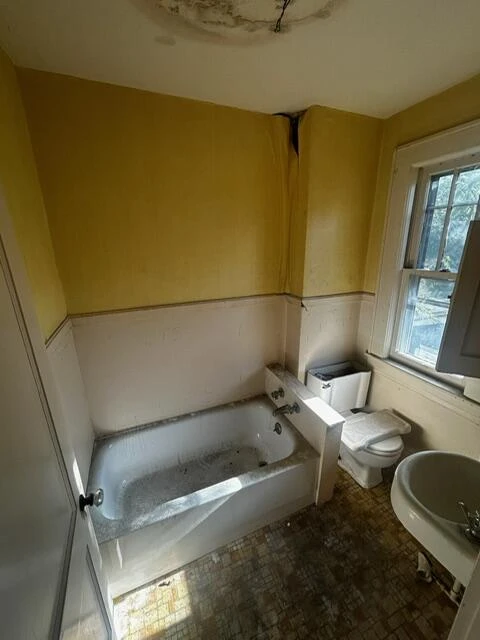 1410 Main ST SW - Photo 15