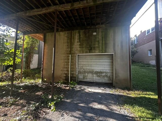 1410 Main ST SW - Photo 24
