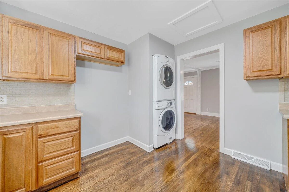 2213 Carvin ST NE - Photo 15