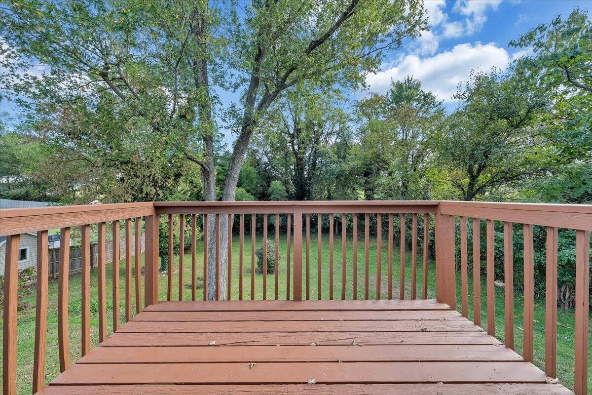 2213 Carvin ST NE - Photo 22