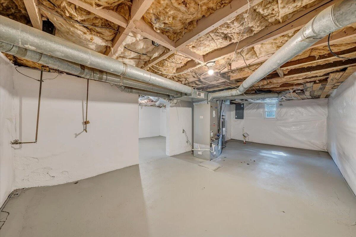 2213 Carvin ST NE - Photo 25